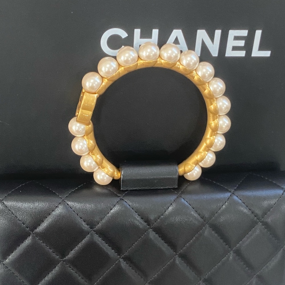 ❌❌SOLD❌❌NEW🔥🔥Chanel Quilted Lambskin Pearl Handle Crossbody Baby - Picture 7 of 14